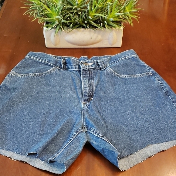 VINTAGE Lee Riders High Waist Denim Cut Offs USA - Picture 1 of 15